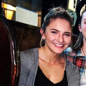 Meet your Posher, Abi